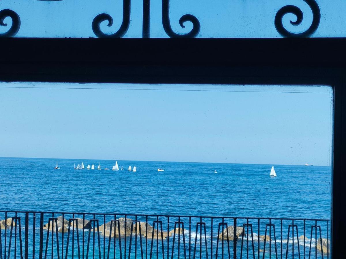 Levante seaview apartment Syracuse Buitenkant foto