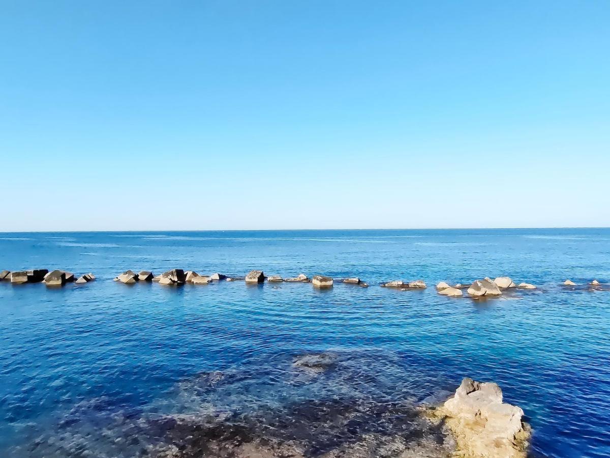 Levante seaview apartment Syracuse Buitenkant foto